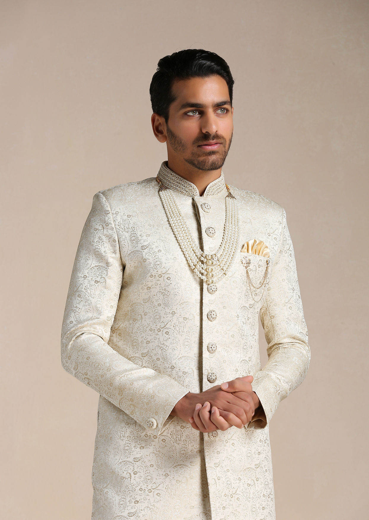 alt message - Manyavar Men Shell White Paisley Patterned Sherwani Set image number 0